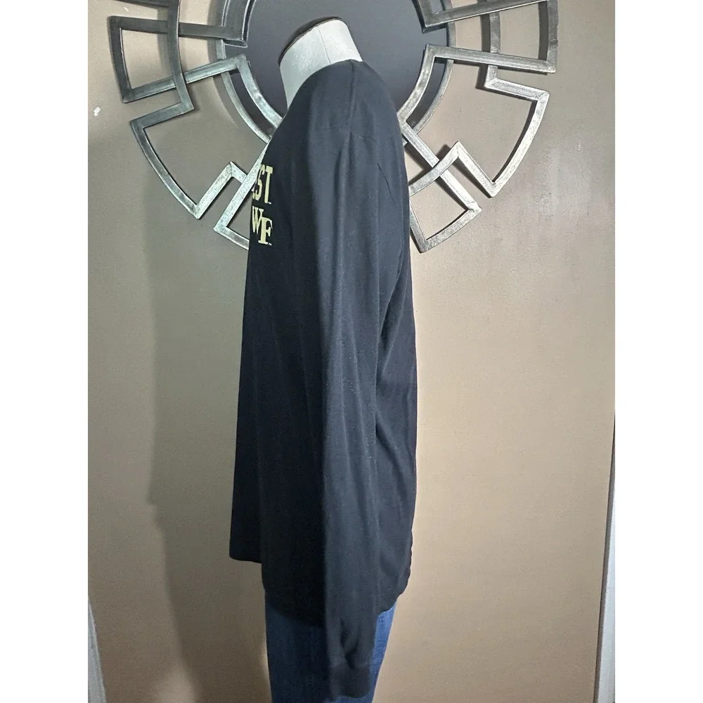 Wake Forest Men's M Medium Nike DRI-FIT Long Sleeve Shirt‎